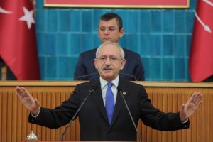 "T&uuml;rkiye'yi &ccedil;ağdaş uygarlık d&uuml;zeyine ancak ve ancak CHP ulaştırır"