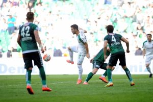 Bursaspor, Konyaspor ma&ccedil;ındaki saha olayları nedeniyle PFDK'ya sevkedildi