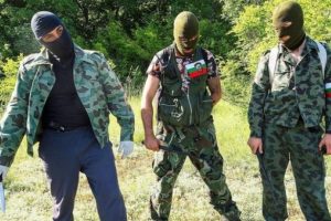 Bulgaristan'daki acımasız g&ouml;&ccedil;men avcıları Bild'e konuştu