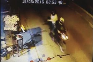 Kokore&ccedil;&ccedil;iye pompalı t&uuml;fekli saldırı g&uuml;venlik kamerasında