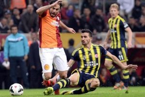 Galatasaray, Mehmet Topal i&ccedil;in harekete ge&ccedil;meye hazırlanıyor