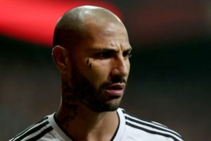 Quaresma, d&ouml;n&uuml;m ma&ccedil;ı olarak Galatasaray'ı 1-0 yendikleri ma&ccedil;ı g&ouml;sterdi