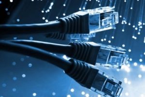&Ouml;ğrenciler kopya &ccedil;ekmesin diye b&uuml;t&uuml;n &uuml;lkedeki interneti kestiler