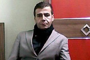 Tartıştığı kuyumcu arkadaşını bı&ccedil;aklayarak &ouml;ld&uuml;rd&uuml;