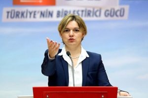 CHP'li B&ouml;ke: Samimiyetsizliği ortaya &ccedil;ıkmış tek parti AKP'dir