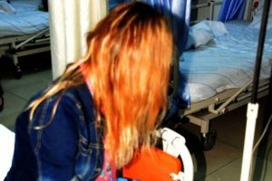 12 &ouml;ğrenci gıda zehirlenmesi ş&uuml;phesiyle hastaneye kaldırıldı