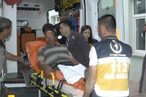 &Ccedil;atıdan d&uuml;şen iş&ccedil;i yaralandı