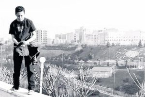 İranlı kadınlar tepkili: 'Sa&ccedil;ımı kazıttım artık ahlaklıyım!'