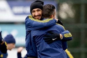 Fenerbah&ccedil;e'de G&ouml;khan ve Mehmet'e yapılan teklifin i&ccedil;eriği belli oldu