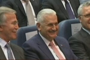 Koltukta bir tek onun ismi yoktu