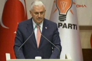 Binali Yıldırım ilk a&ccedil;ıklamasına fıkra ile başladı