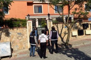 &Ccedil;ifte havuzlu villadan &ccedil;ıkanlar polisi bile şoke etti