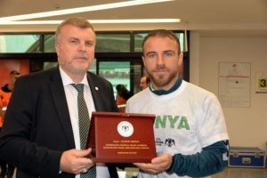 Torku Konyaspor'dan Meha ve Borek'e plaket