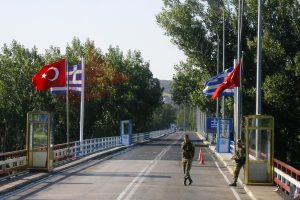 Yunanistan'daki grev nedeniyle İpsala TIR &ccedil;ıkışına kapatılıyor