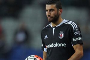 Beşiktaş'ın futbolcularına transfer teklifleri gelmeye devam ediyor