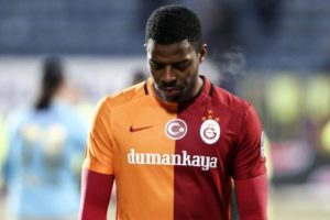 Galatasaray taraftarı, Ryan Donk'u protesto etti