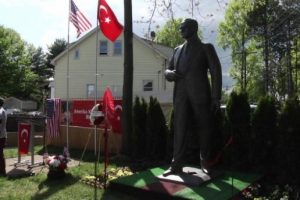 ABD'de Atat&uuml;rk anıtı coşkusu