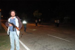 Bomba g&ouml;r&uuml;n&uuml;m&uuml; verilmiş piknik t&uuml;p&uuml; f&uuml;nyeyle patlatıldı