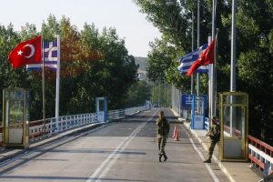 Yunanistan'da grev başladı sınır kapıları kapandı