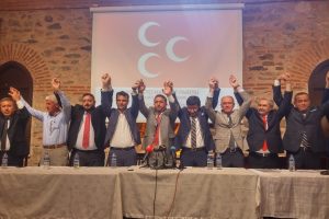 Bursa MHP'de istifa 'coşkusu'