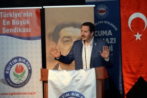 "Fransa'daki emek&ccedil;i kardeşlerimiz i&ccedil;in endişeliyiz"