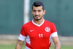 Galatasaray, Emrah Başsan ile anlaşmaya vardı