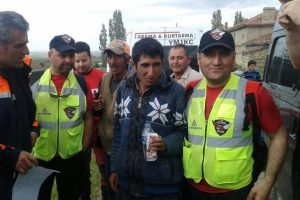 2 g&uuml;n boyunca mantar yiyerek hayatta kalmış