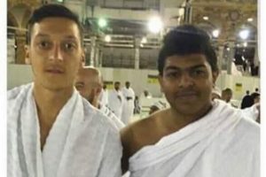 Mesut &Ouml;zil, Premier Lig'de sezonun bitmesiyle beraber Umre'ye gitti