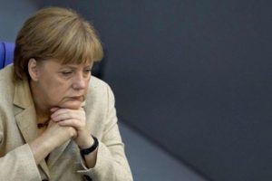 Angela Merkel: T&uuml;rkiye'deki gelişmeler bizi endişelendiriyor