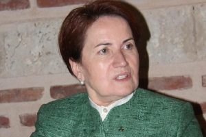 Akşener: Başbakan'ın bu şekilde bertaraf edilmesinin nezaketle alakası yok