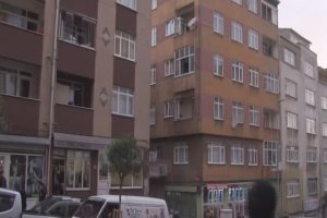 Maganda kurşunu, balkondaki kadını buldu