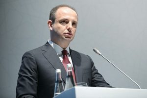 Yeni kabinede ekonominin d&uuml;menine kim ge&ccedil;ecek?
