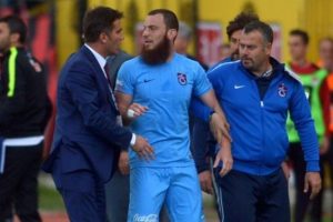 Douglas ve Aykut Demir'in takım aramaya başladığı &ouml;ğrenildi