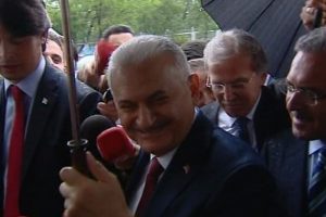 Binali Yıldırım yeni MKYK'yı topladı
