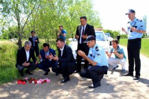 Şehit arkadaşı i&ccedil;in yemek verdi