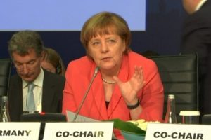 Merkel: Verilen taahh&uuml;tleri kimse uygulamıyor