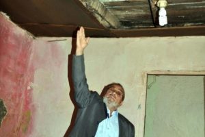 6 kişi &ccedil;&ouml;kme tehlikesi bulunan evde yaşıyor
