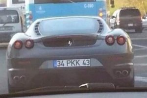 Polis İstanbul'da PKK plakalı Ferrari'yi arıyor!