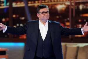 &Uuml;nl&uuml; komedyenden flaş s&ouml;zler: 'Yılmaz Morg&uuml;l erkekliğin broş&uuml;r&uuml;n&uuml; yazar'