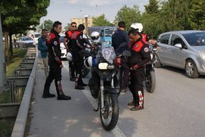 Polis motosikleti kaza yaptı: 1 polis yaralı