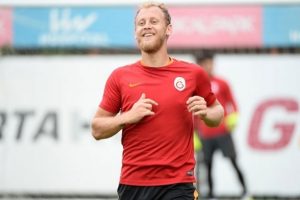 Galatasaray, Fenerbah&ccedil;e'yle oynayacağı derbi ma&ccedil;ın hazırlıklarını s&uuml;rd&uuml;rd&uuml;