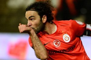 Galatasaray, derbi &ouml;ncesi futbolcuların alacaklarını hesaplarına yatırdı