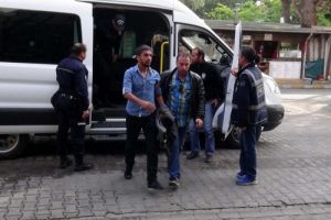 &Ccedil;anakkale merkezli YDG-H operasyonuna 12 g&ouml;zaltı