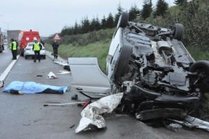 Trafikte kan donduran tablo: 3 ayda 625 kurban