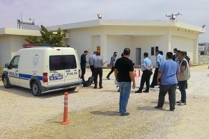 Eğlence mekanında &ccedil;atışma: 2 &ouml;l&uuml;, 6 yaralı