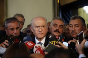 Bah&ccedil;eli'den basına sert eleştiri