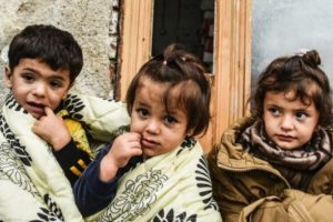 Alimos Belediye Başkanı'ndan kan donduran iddia: &Ccedil;ocukları fuhuşa itiyorlar