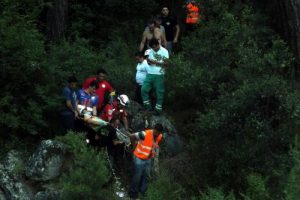 Marmaris'te dağda d&uuml;şerek yaralanan muhasebeci kurtarıldı