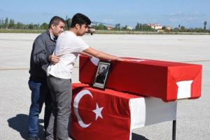 Van'da şehit olan 6 askere peşpeşe iki ayrı uğurlama t&ouml;reni