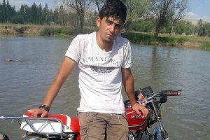 Motosiklet ile hafif ticari ara&ccedil; &ccedil;arpıştı: 1 &ouml;l&uuml;, 1 yaralı